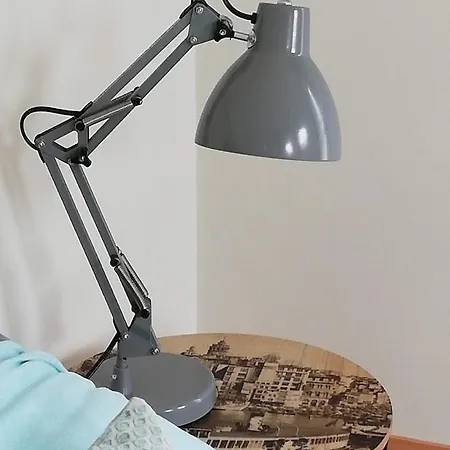 Mchugh's Loft רטמולן